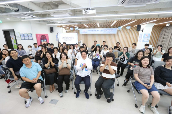 지난 3일 안양청년1번가 개소 1주년 기념행사가 성황리에 개최됐다.jpg
